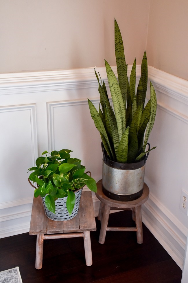 DIY plant stand from upcycled bar stool-6