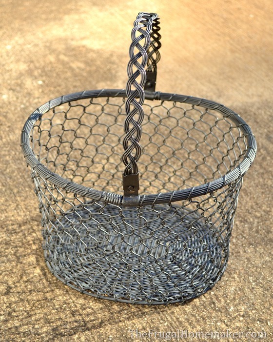 Yard sale basket spray paint makeover