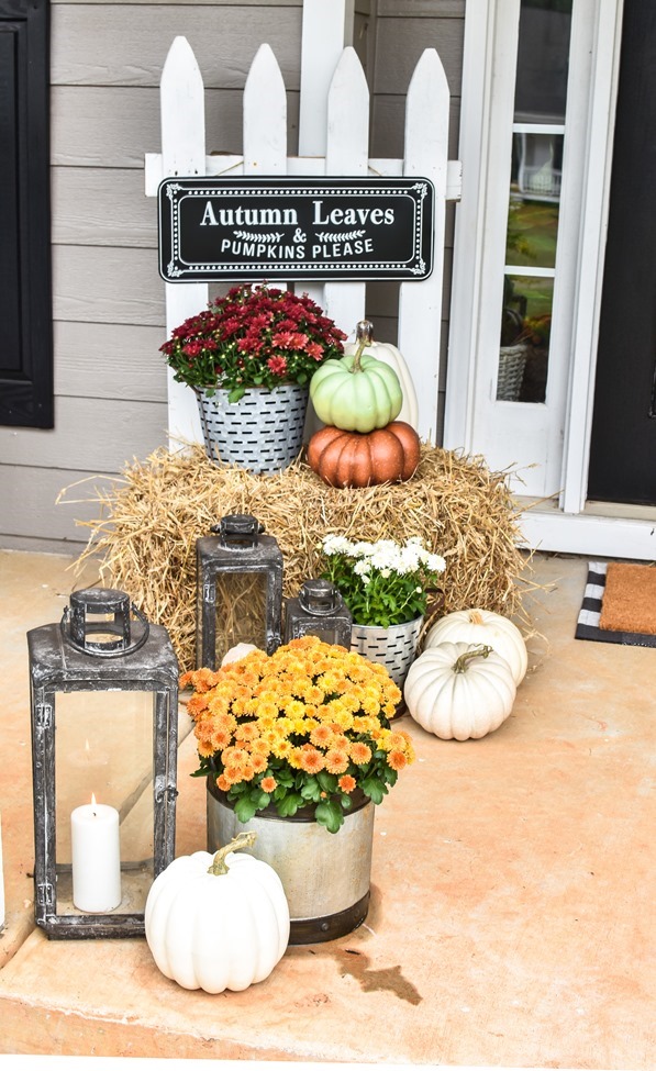 Farmhouse fall front porch with lots of mums, hay and pumpkins-35 Farmhouse fall front porch with lots of mums, hay and pumpkins-35