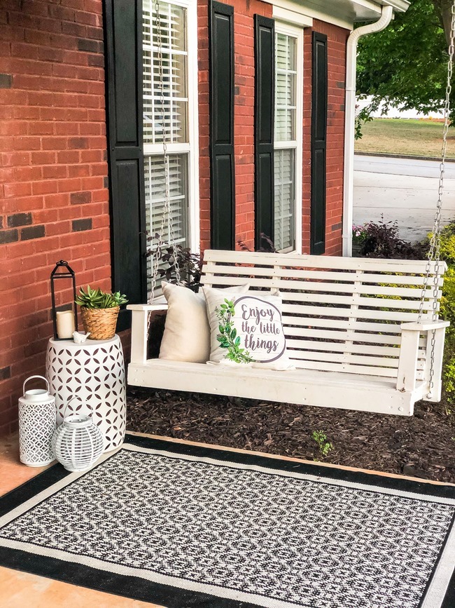 Spring Front Porch-38
